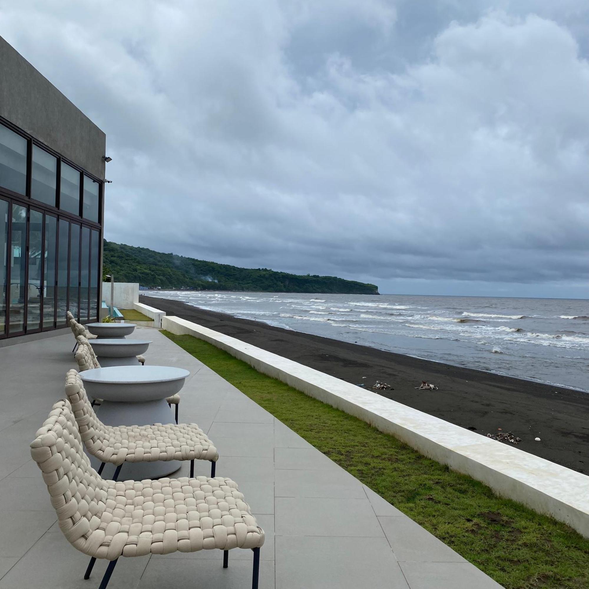 Tana Beach Villas Lian Extérieur photo